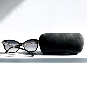 100% authentic Chanel sunglasses